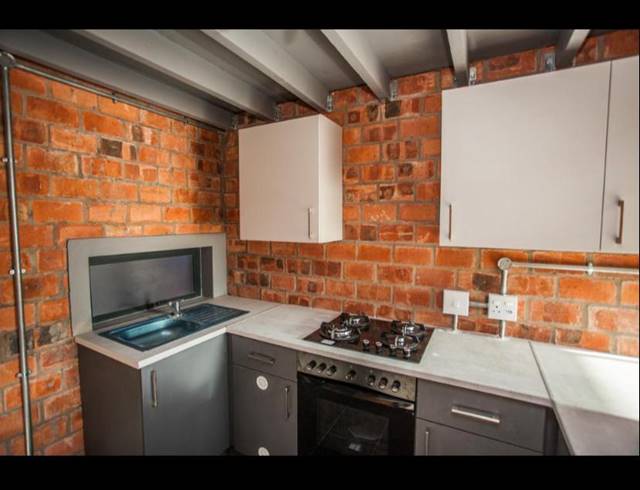 1 BEDROOM TOWNHOUSE RENTED IN NEWTON PARK